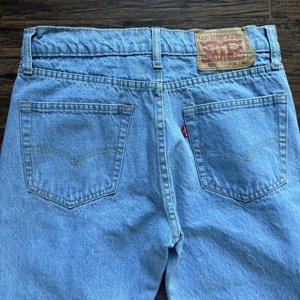 Levi's 501 Premium Jeans Actual 29x27 Light Wash Straight Leg Button Fly Big E